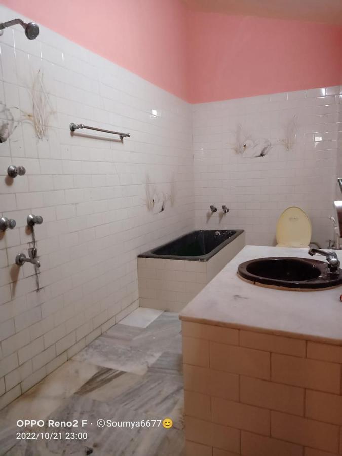 Hr Pallabi Lodging Homestay Puri