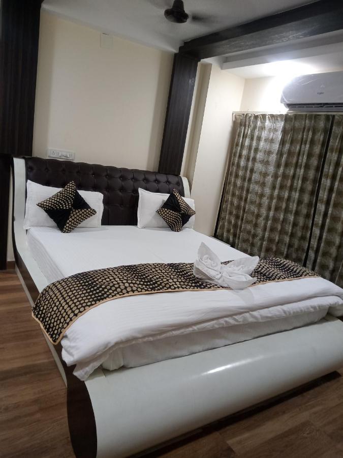 Hr Pallabi Lodging Homestay *